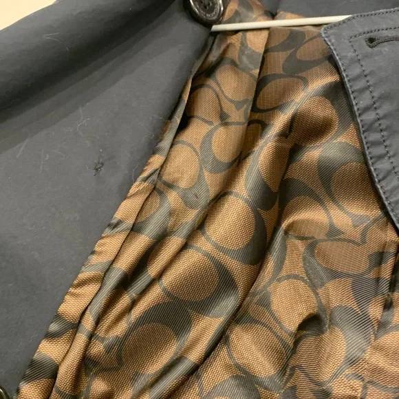 35. Classic Coach small trench coat - Picture 9 of 13